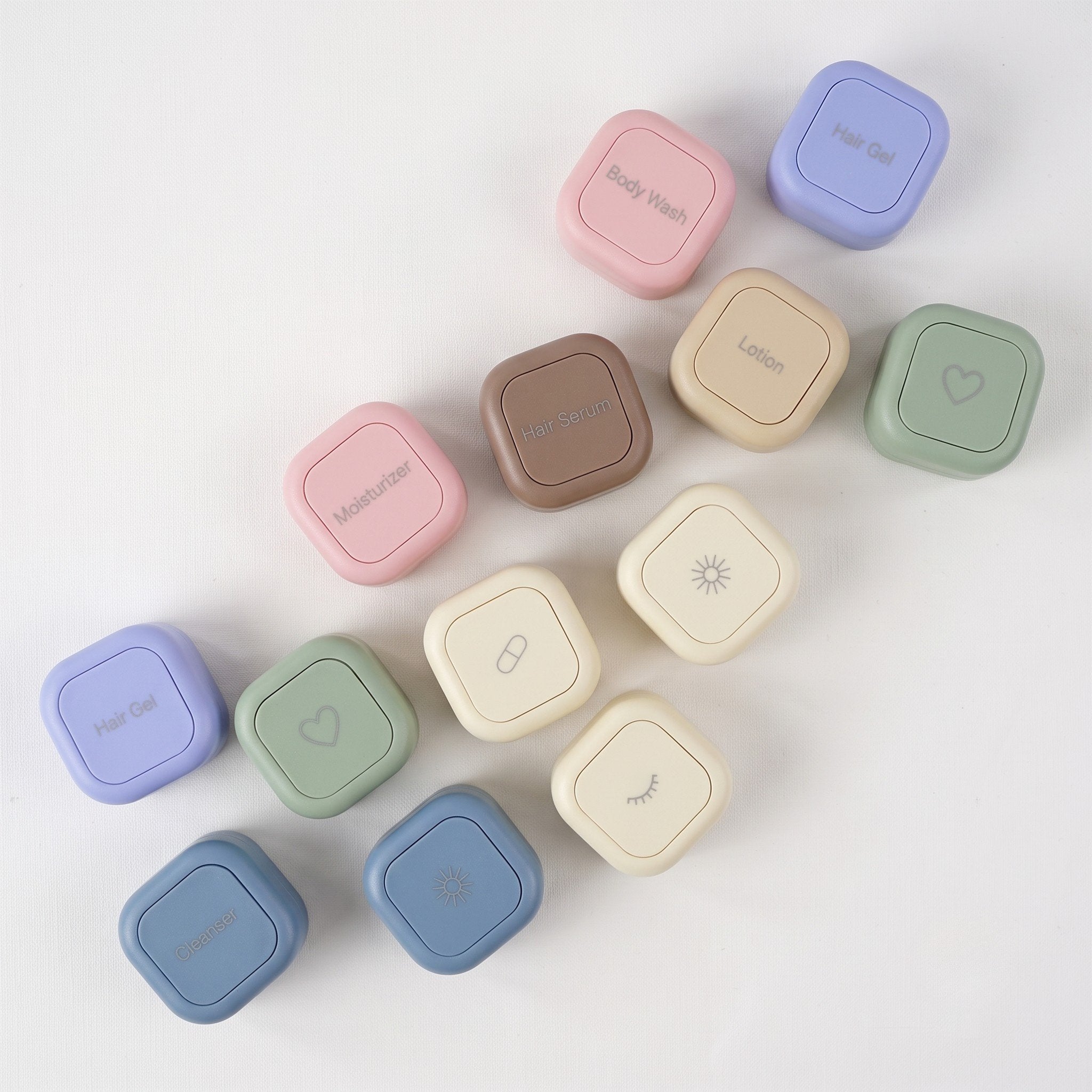 The Cohe Capsule — Magnetic Travel Capsules